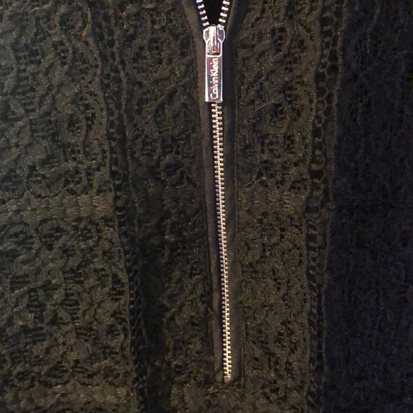 Calvin Klein sleeveless tank top with black lace - Picture 3 of 6